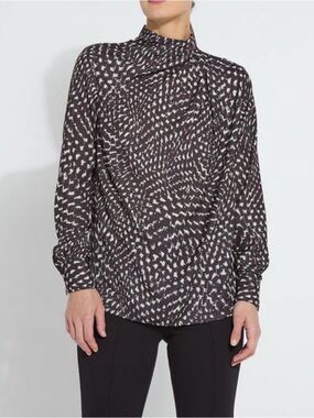 Lysse Black and White Turtleneck Print Sweater